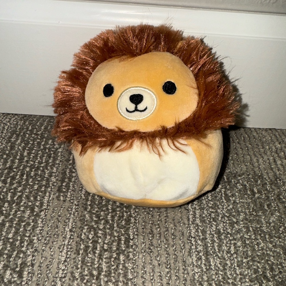 NWOT Squishmallow Francis the Lion 🦁 5”